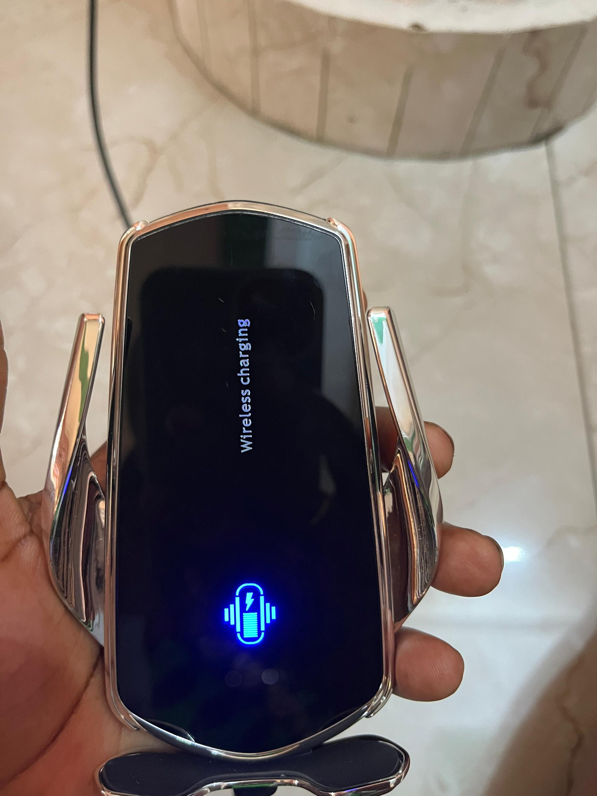 🚗 Support Intelligent de Téléphone pour Voiture – Chargement Sans Fil