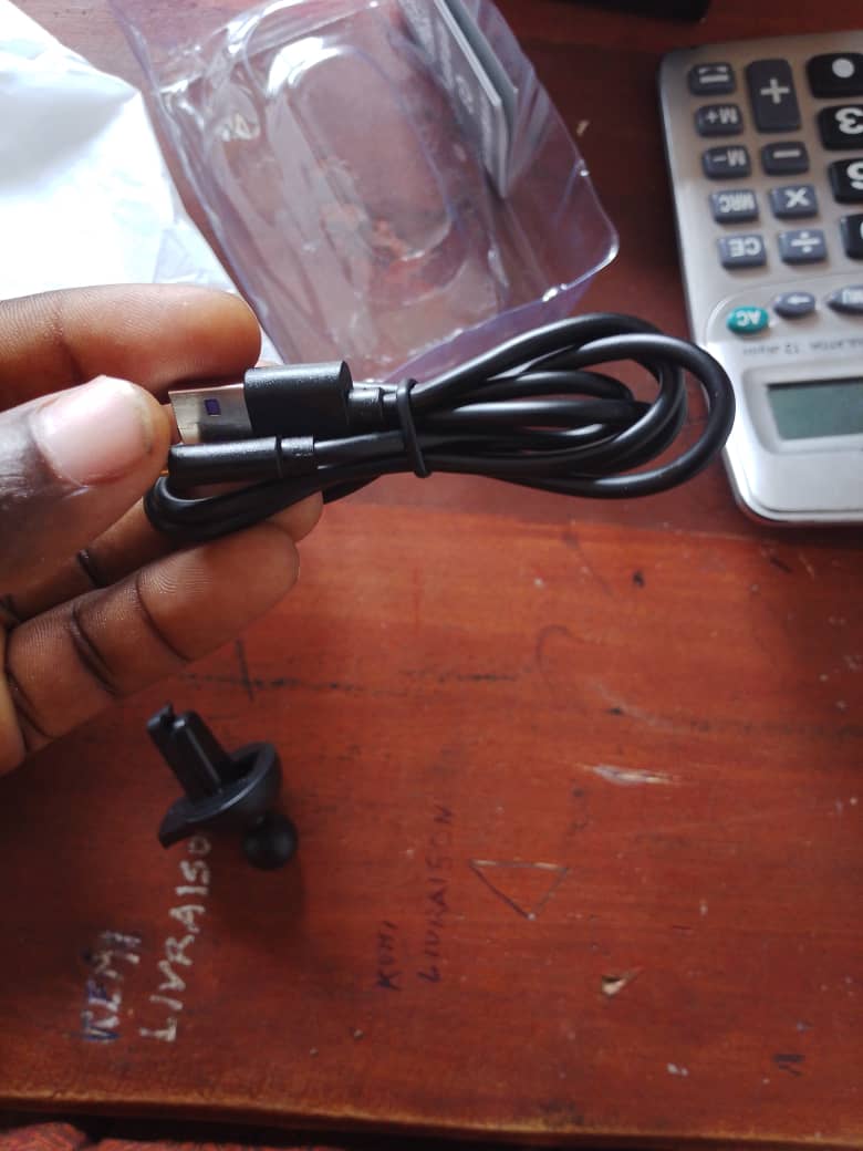 🚗 Support Intelligent de Téléphone pour Voiture – Chargement Sans Fil