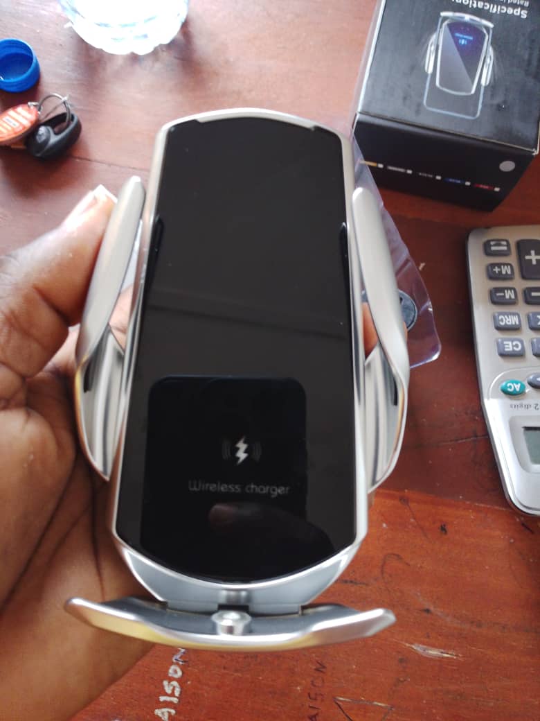 🚗 Support Intelligent de Téléphone pour Voiture – Chargement Sans Fil